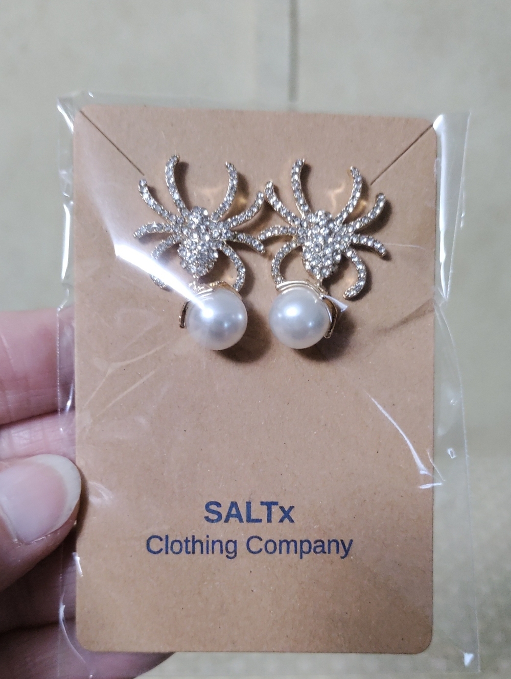 J400 SalTX Pearl & Crystal Spider Pierced Earrings NWT
